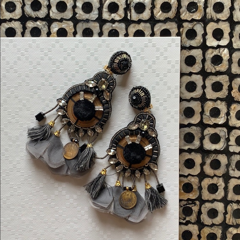 RANJANA KHAN // Clip-On Earrings